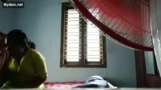 तमिल चुड़ाकड़ चाची और दाद का इंडियन सेक्स स्कॅंडल
